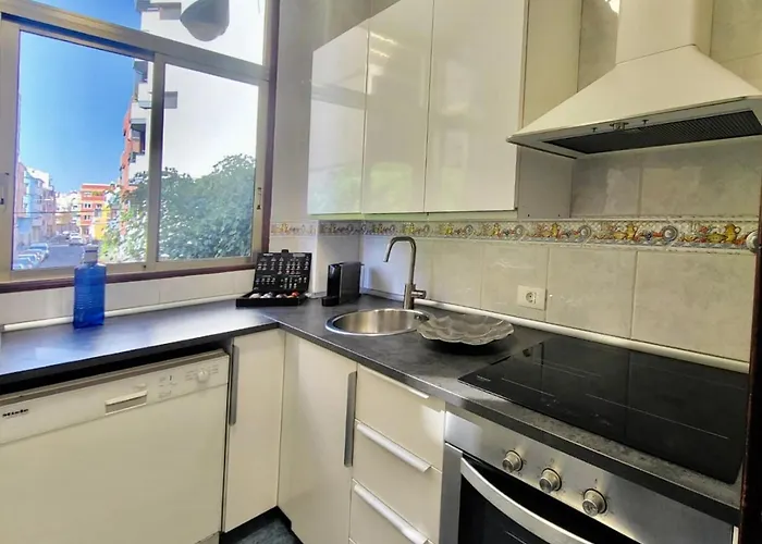 Affordable For Large Families And Groups At Canteras With 3 Bedrooms And Free Parking * Las Palmas de Gran Canaria