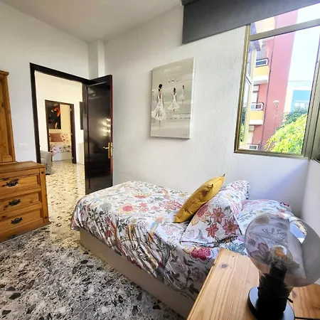 Apartment Affordable For Large Families And Groups At Canteras With 3 Bedrooms And Free Parking *