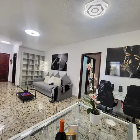 Apartment Affordable For Large Families And Groups At Canteras With 3 Bedrooms And Free Parking Las Palmas de Gran Canaria