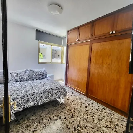 Affordable For Large Families And Groups At Canteras With 3 Bedrooms And Free Parking Apartment *