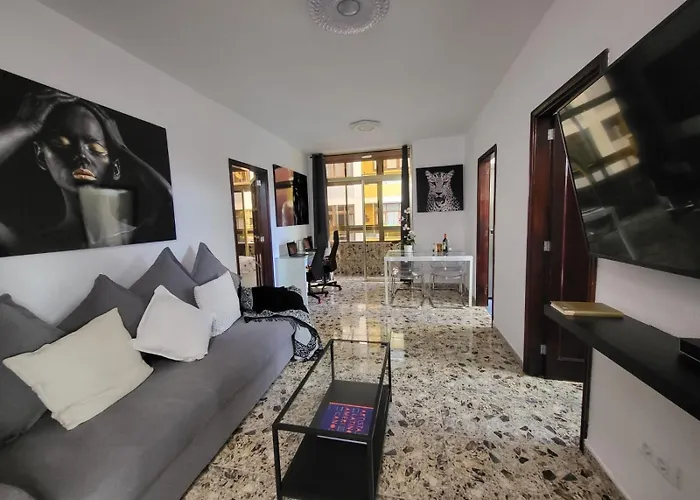 Affordable For Large Families And Groups At Canteras With 3 Bedrooms And Free Parking