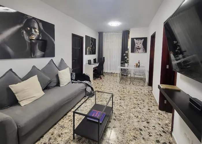 Affordable For Large Families And Groups At Canteras With 3 Bedrooms And Free Parking 公寓 *