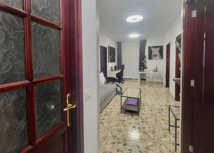 Affordable For Large Families And Groups At Canteras With 3 Bedrooms And Free Parking 大加那利岛拉斯帕尔马斯